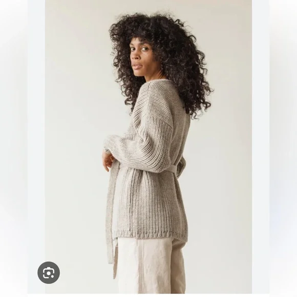 First Rite Jude Cardigan in Undyed Fog Size Small - Picture 3 of 14